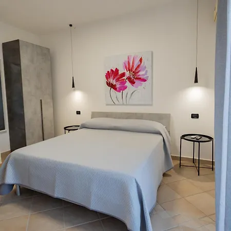 Sedicimarzo Bed & Breakfast *
